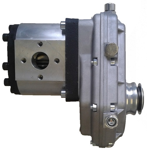 Zapfwellengetriebe BG3 mit Schnellkupplung und Pumpe